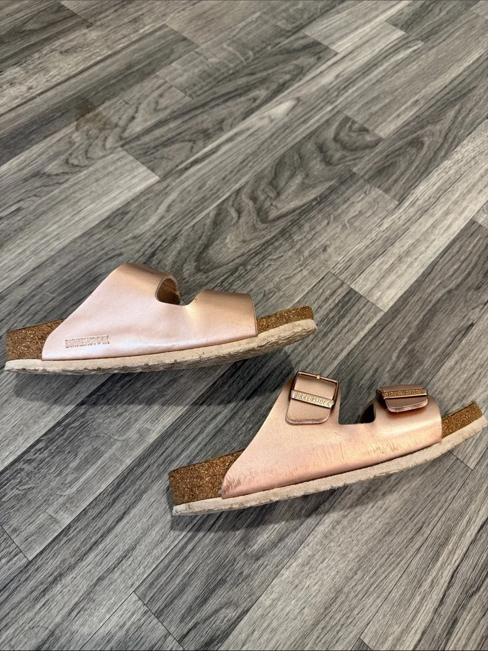 Birkenstock Arizona Girls Rose Gold Slide Sandals size 3